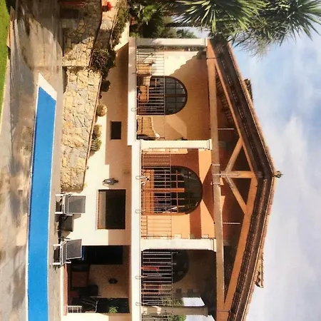 Con Piscina Interior Villa *