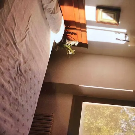 Villa Con Piscina Interior